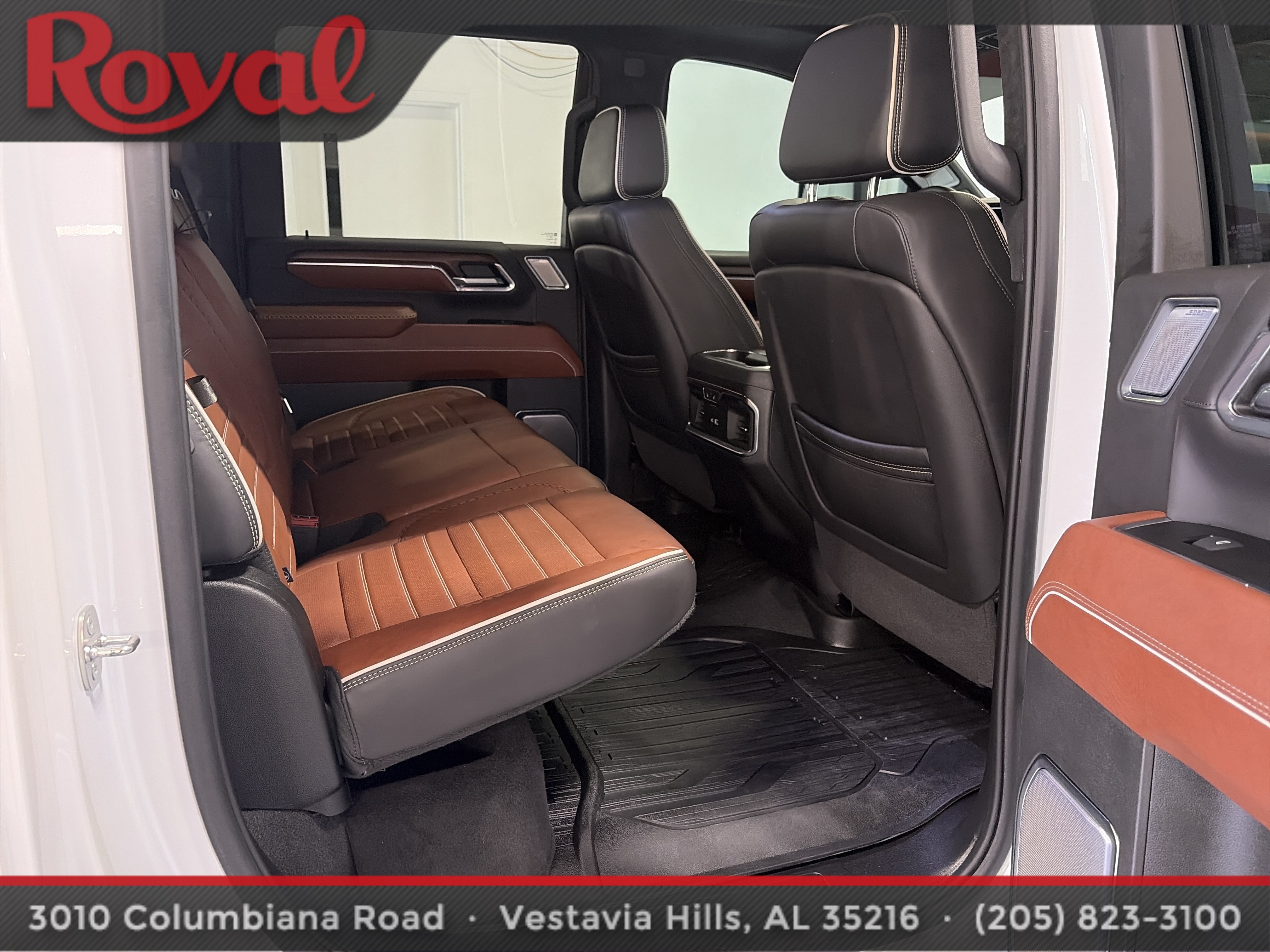 Used 2024 GMC Sierra 2500 Denali Ultimate w/ Max Trailering Package AWD/4WD image 14