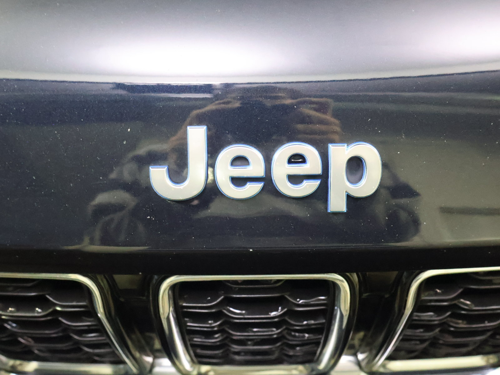 Used 2024 Jeep Grand Cherokee Limited 4xe w/ Trailer Tow Package AWD/4WD image 15