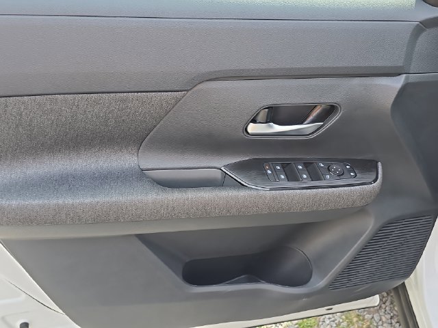 New 2026 Nissan Kicks SV w/ SV Premium Package FWD image 19