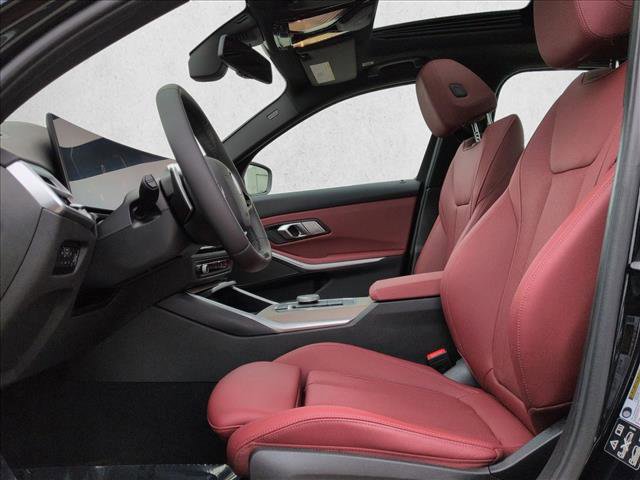 Used 2025 BMW 330i xDrive Sedan w/ Premium Package image 17