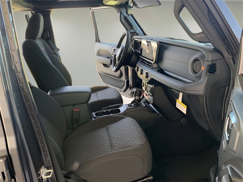 New 2025 Jeep Gladiator Mojave w/ Convenience Group image 42