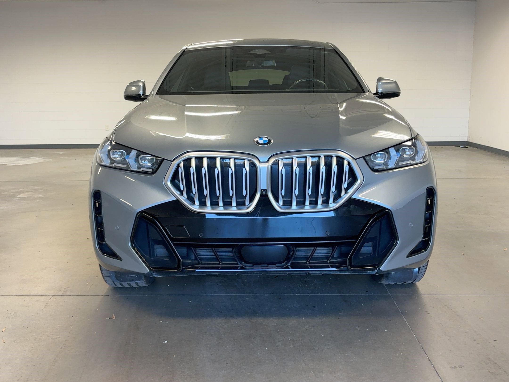 Certified 2024 BMW X6 xDrive40i image 4