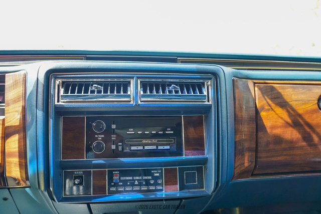 Used 1989 Cadillac Brougham RWD image 29