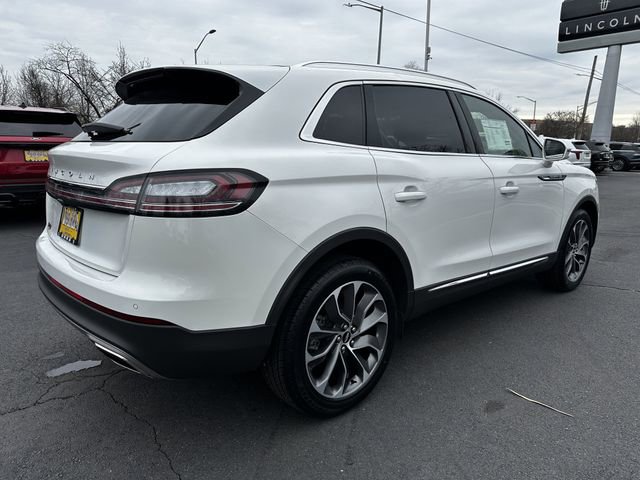 Certified 2022 Lincoln Nautilus Reserve image 5