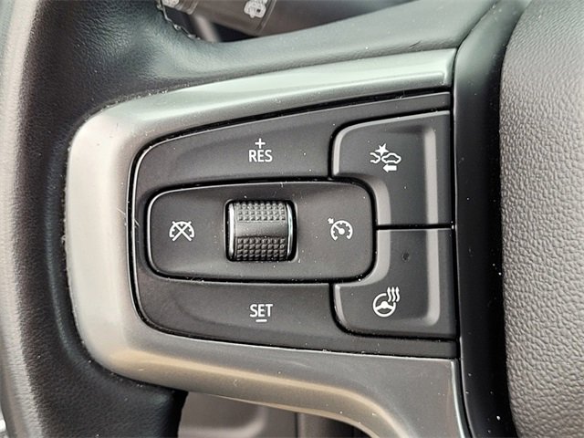 Used 2023 Chevrolet Suburban Premier image 24