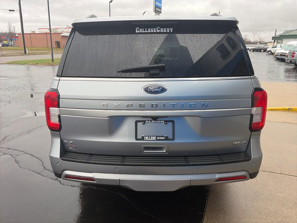 Used 2024 Ford Expedition Max XLT image 8