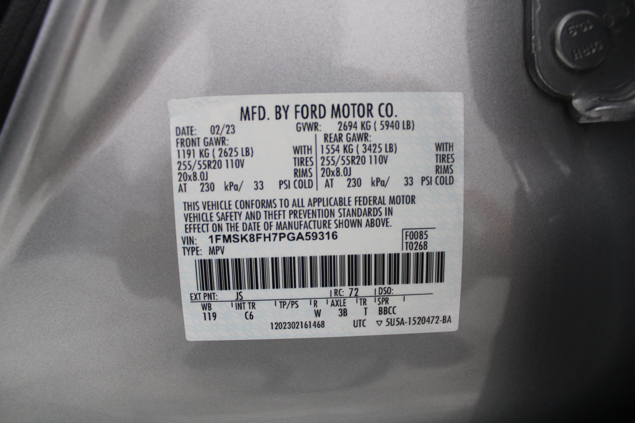 Used 2023 Ford Explorer Limited w/ Equipment Group 301A AWD/4WD image 41