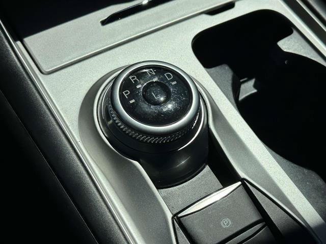 Used 2023 Ford Explorer XLT AWD/4WD image 20