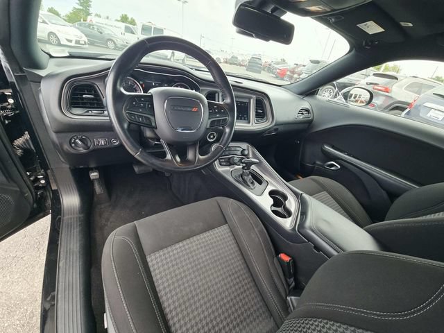 Used 2023 Dodge Challenger SXT RWD image 6
