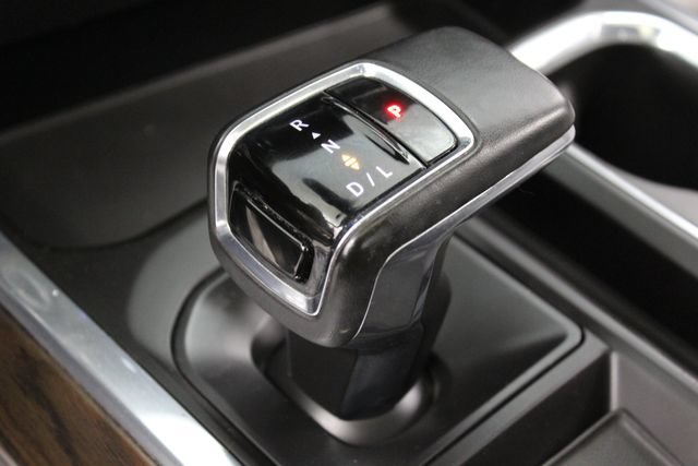 Used 2023 GMC Sierra 1500 SLT w/ SLT Premium Package AWD/4WD image 30