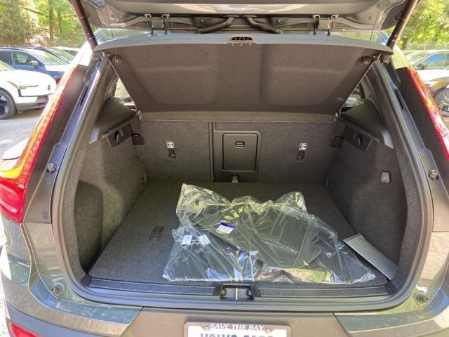 New 2026 Volvo XC40 B5 Ultra w/ Protection Package Premier AWD/4WD image 18
