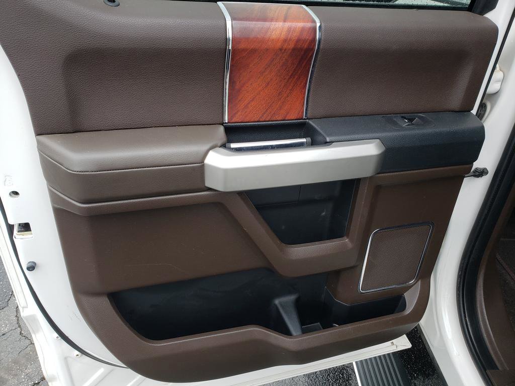 Used 2015 Ford F150 King Ranch w/ Equipment Group 601A Luxury AWD/4WD image 15