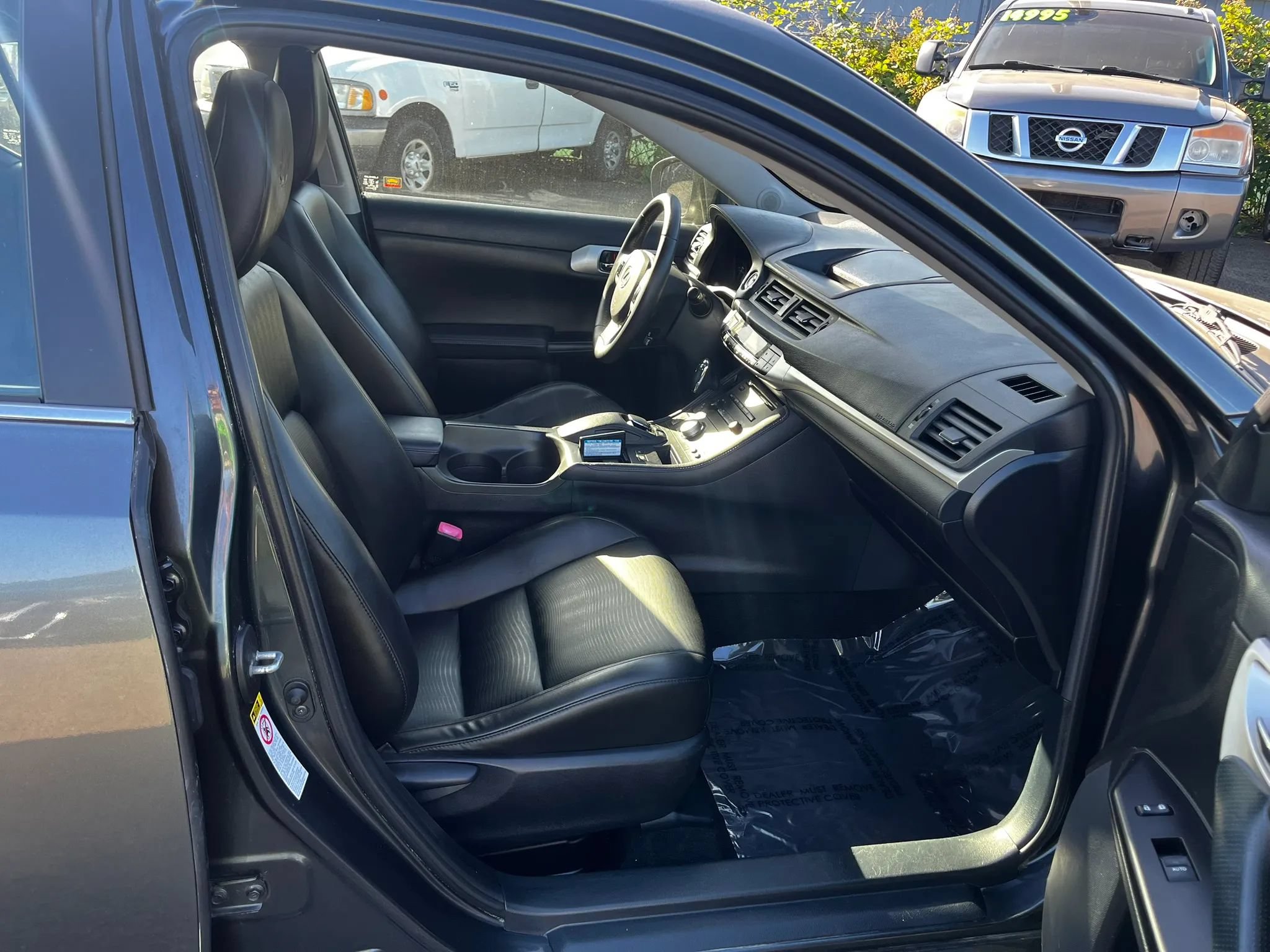 Used 2011 Lexus CT 200h Premium w/ Premium Audio Pkg FWD image 16