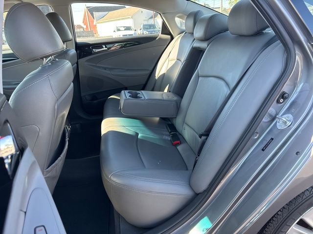 Used 2011 Hyundai Sonata Limited w/ Navigation Pkg 5 image 13