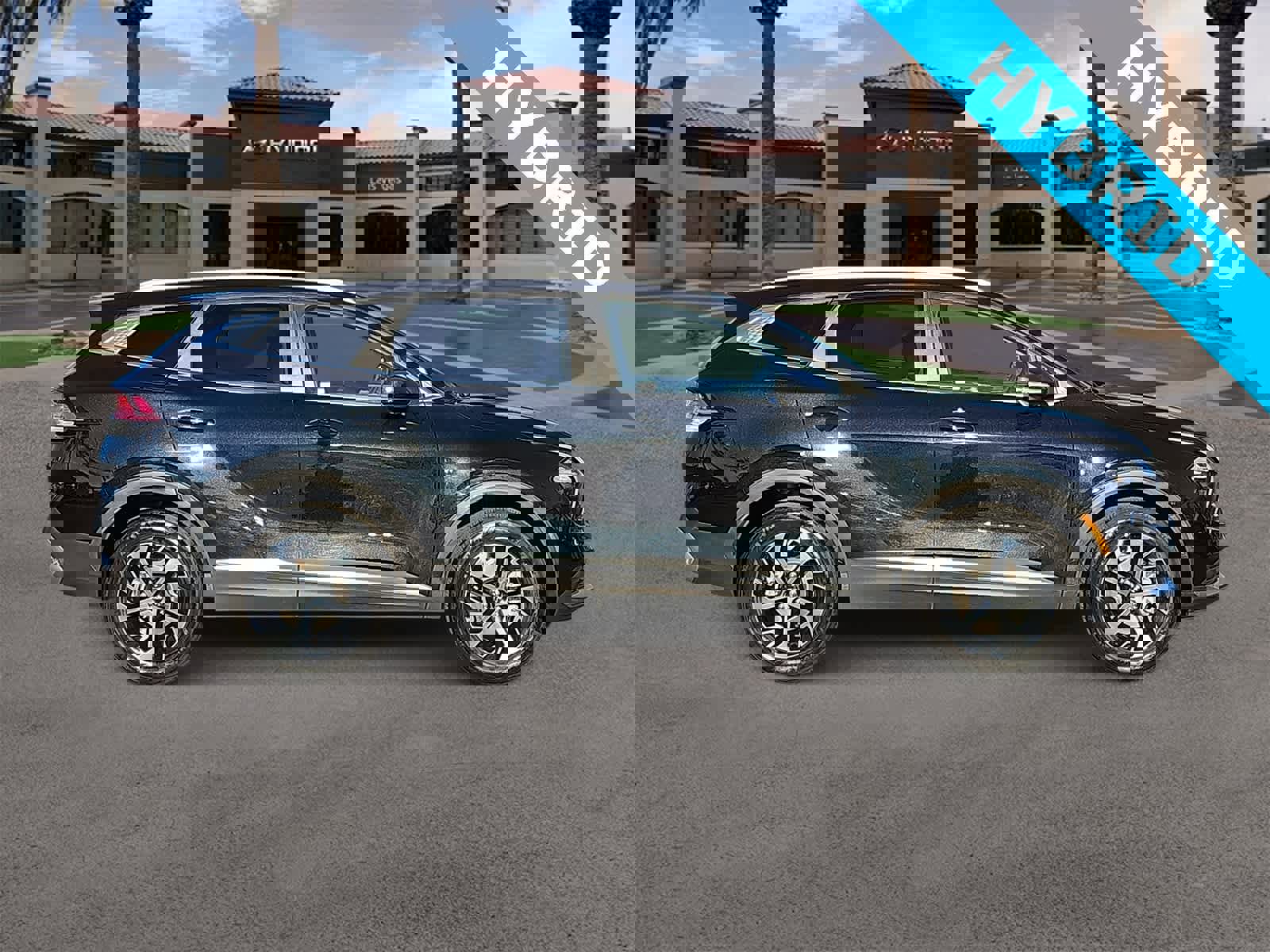 Used 2023 Kia Sportage EX image 9