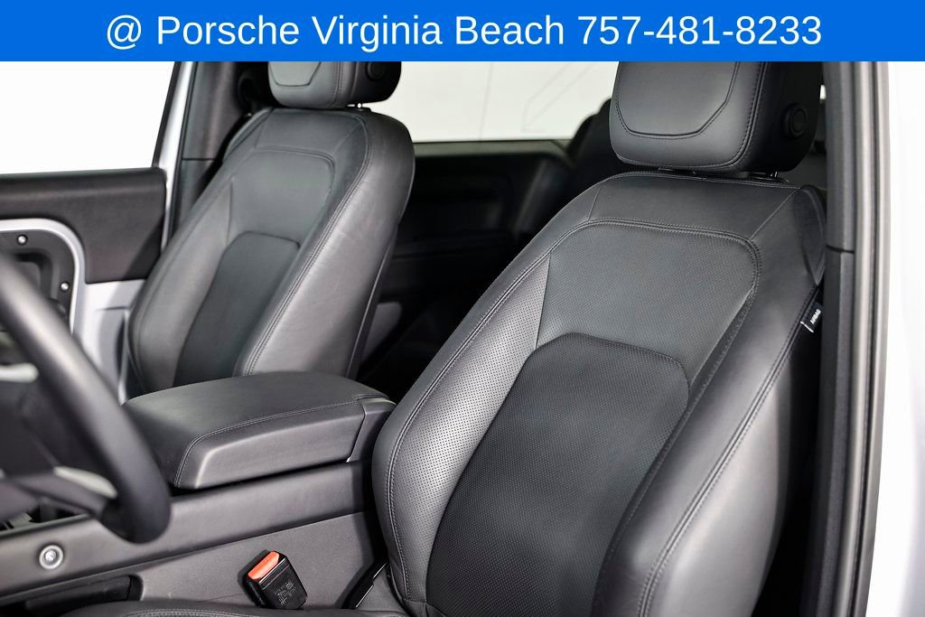 Used 2023 Land Rover Defender 90 S image 21