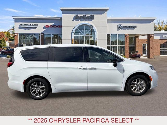 Certified 2025 Chrysler Pacifica Select image 7