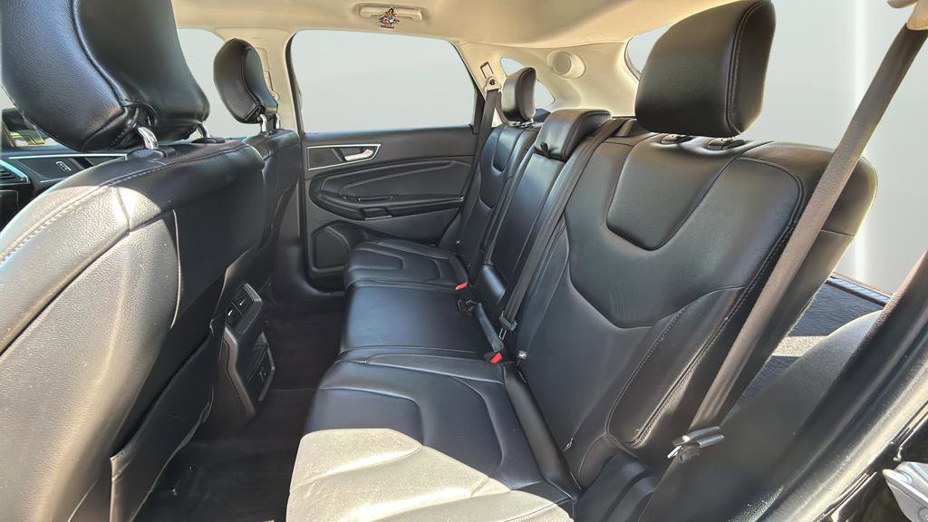 Used 2017 Ford Edge Titanium AWD/4WD image 24