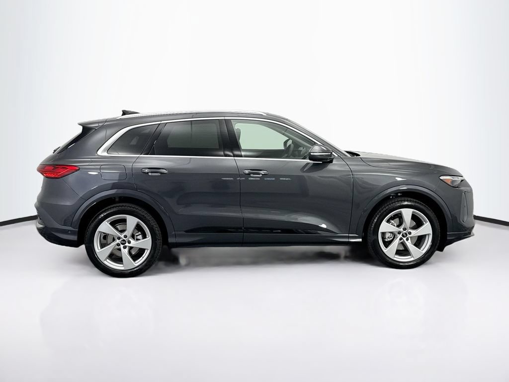 Used 2025 Audi Q5 Prestige AWD/4WD image 5