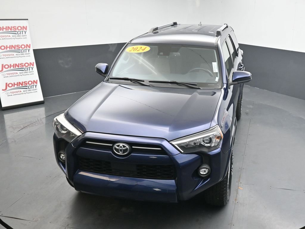 Used 2024 Toyota 4Runner SR5 AWD/4WD image 26