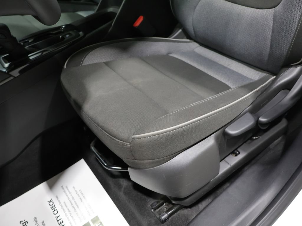 Used 2025 Chevrolet TrailBlazer LT AWD/4WD image 12