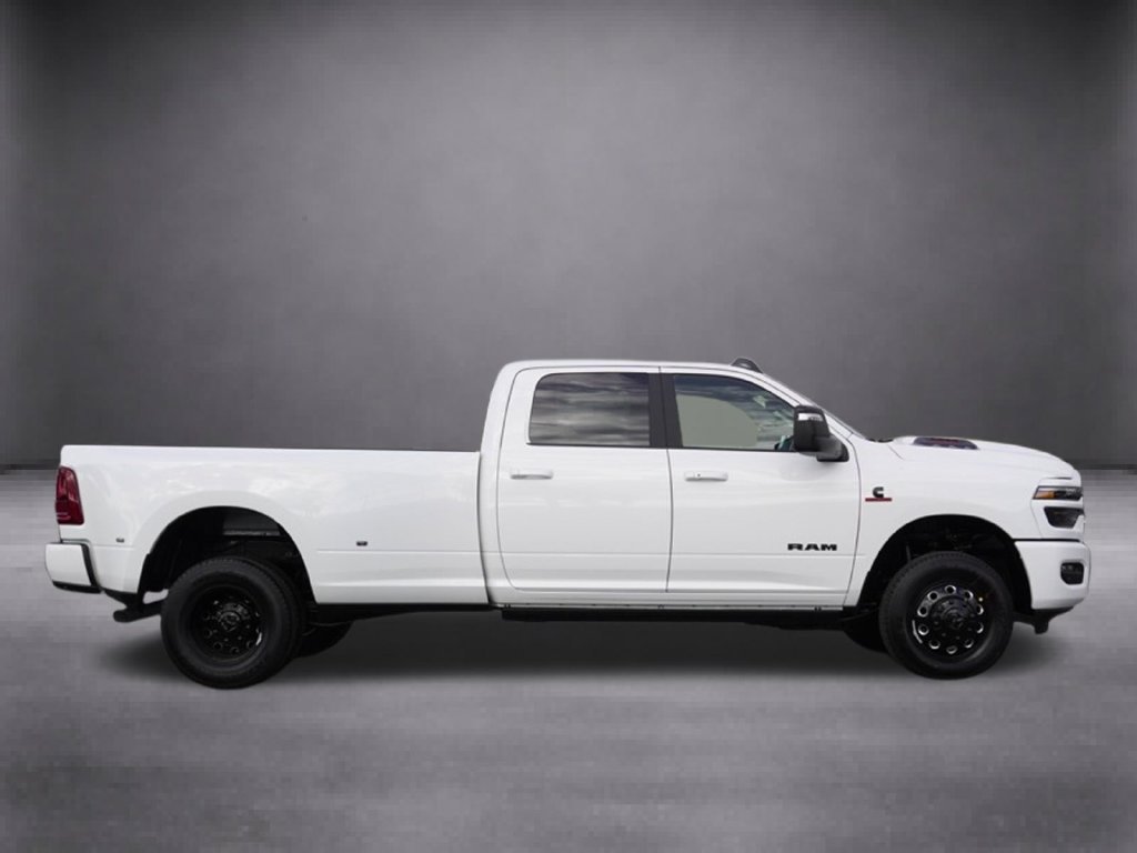New 2026 RAM 3500 Laramie AWD/4WD image 3