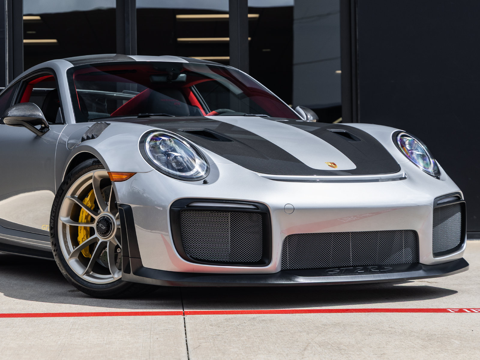 Certified 2018 Porsche 911 GT2 RS RWD image 10