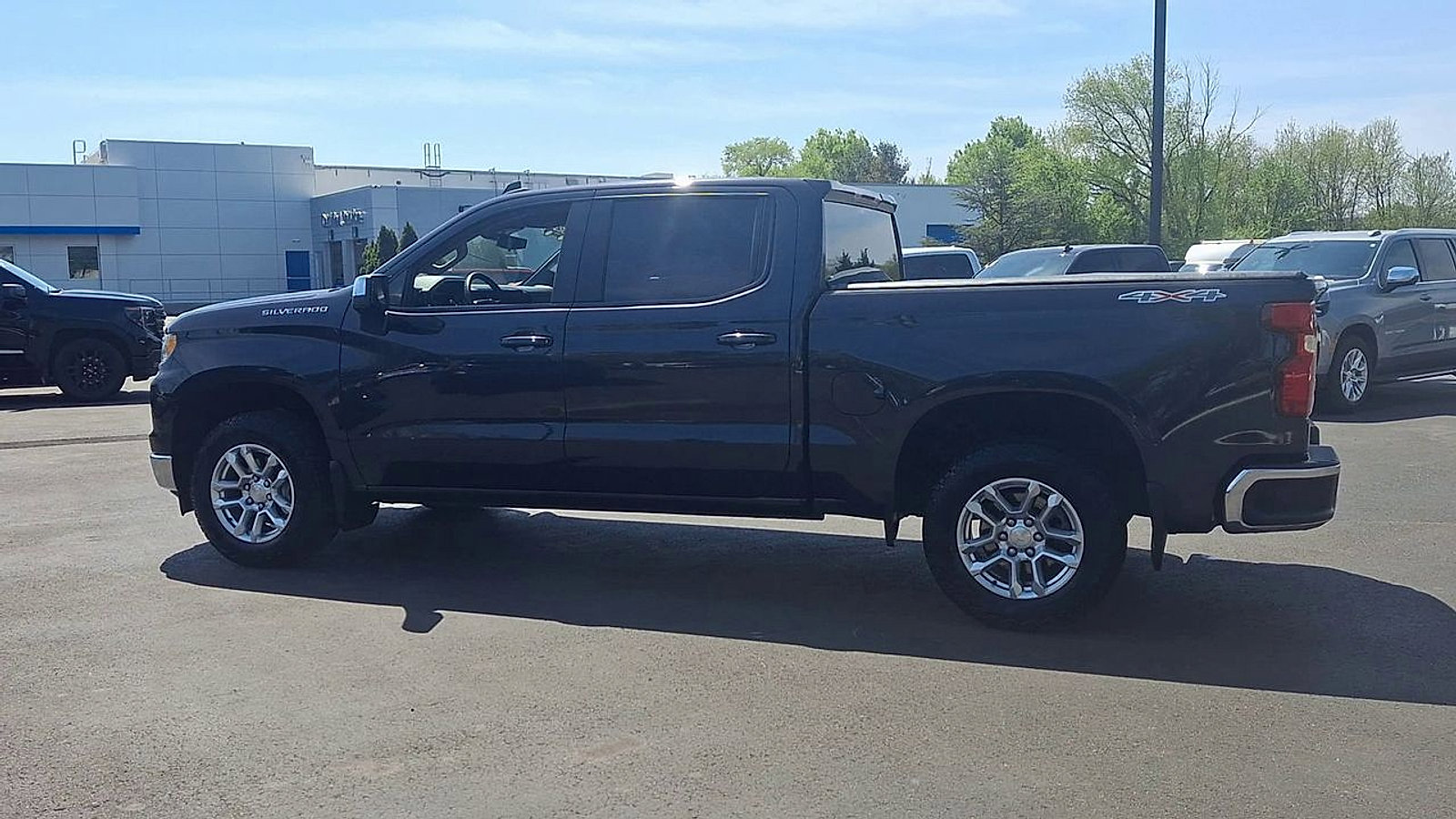 Certified 2023 Chevrolet Silverado 1500 LT w/ Protection Package AWD/4WD image 8