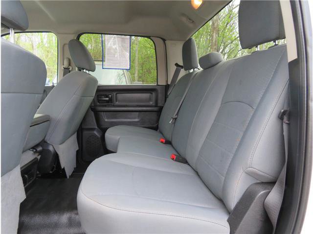 Used 2018 RAM 2500 Tradesman w/ Chrome Appearance Group AWD/4WD image 5