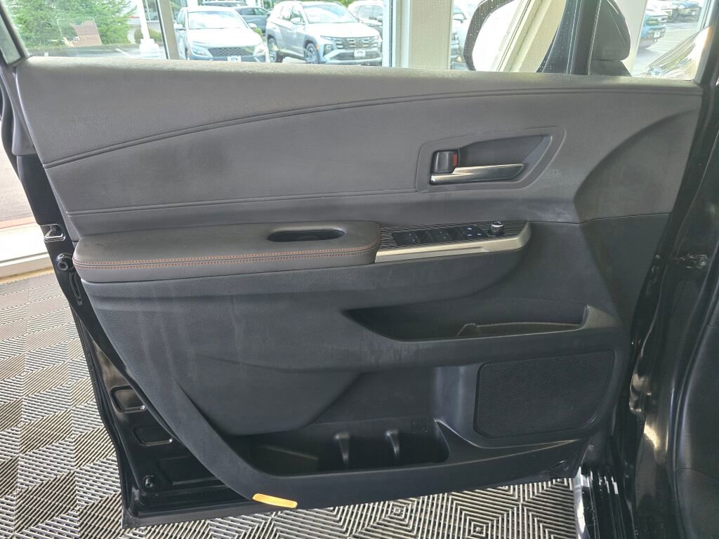 Used 2021 Toyota Sienna XSE image 19