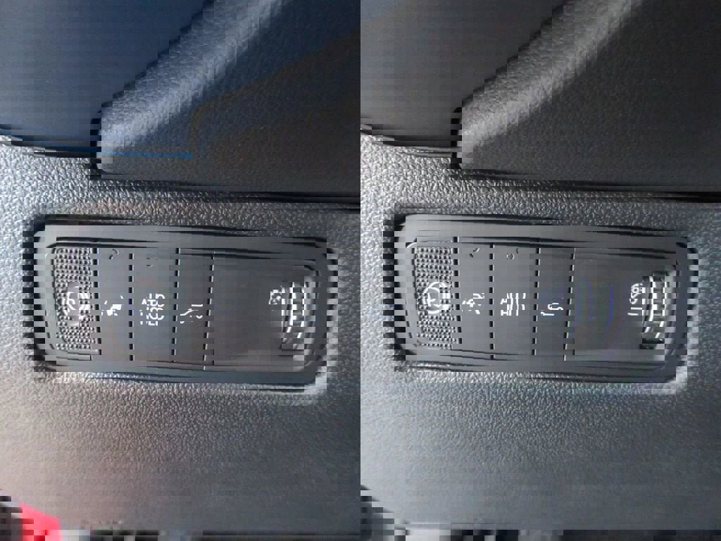 New 2026 Chevrolet Equinox EV LT image 22