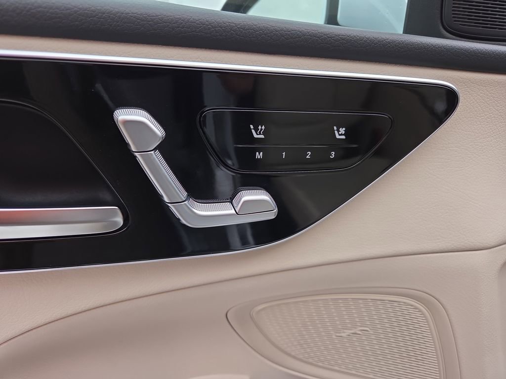 Certified 2026 Mercedes-Benz C 300 4MATIC Sedan image 14