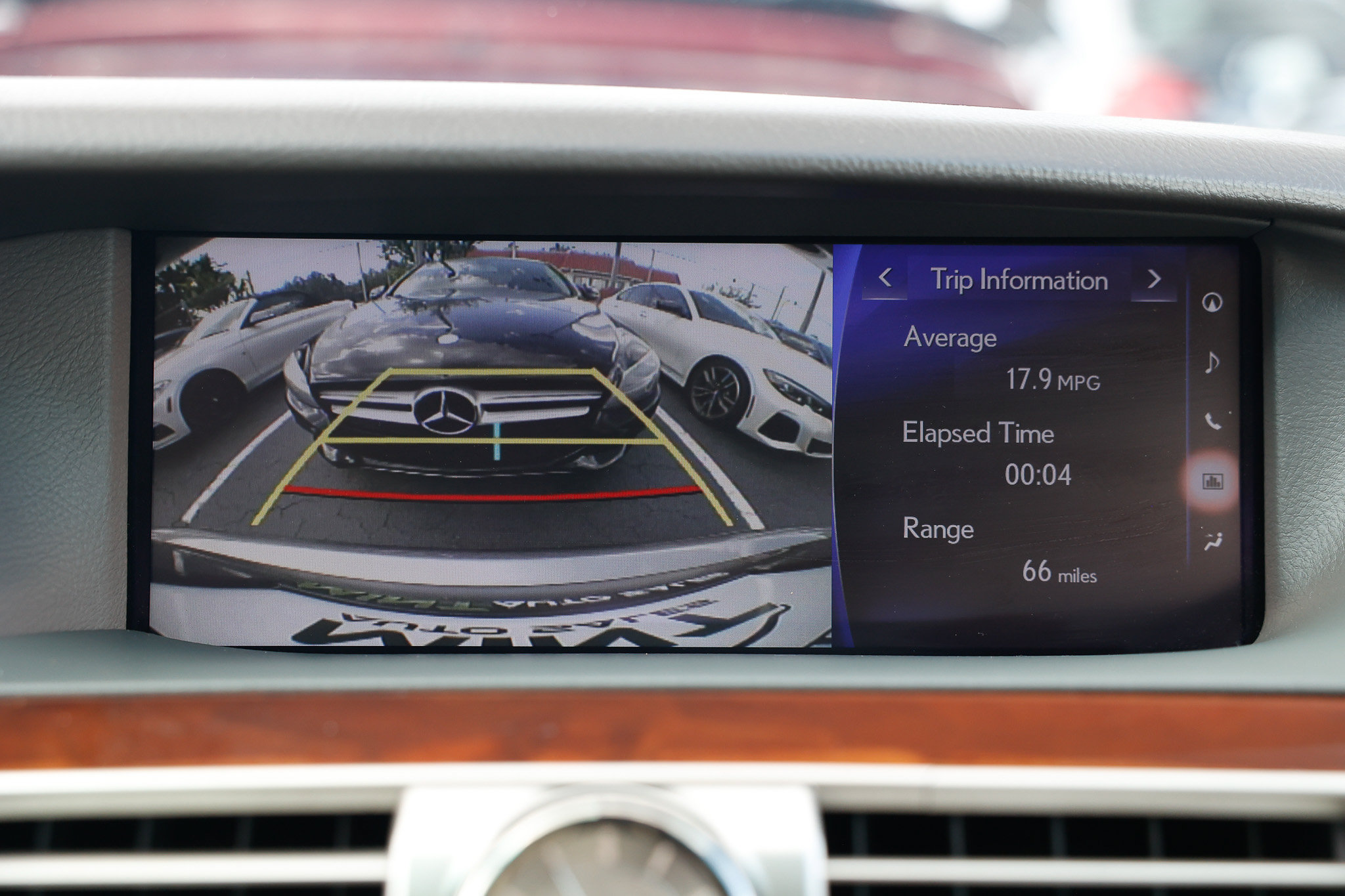Used 2016 Lexus LS 460 w/ Comfort Package RWD image 40