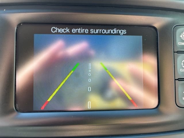 Used 2016 Jeep Cherokee Latitude w/ Cold Weather Group AWD/4WD image 4