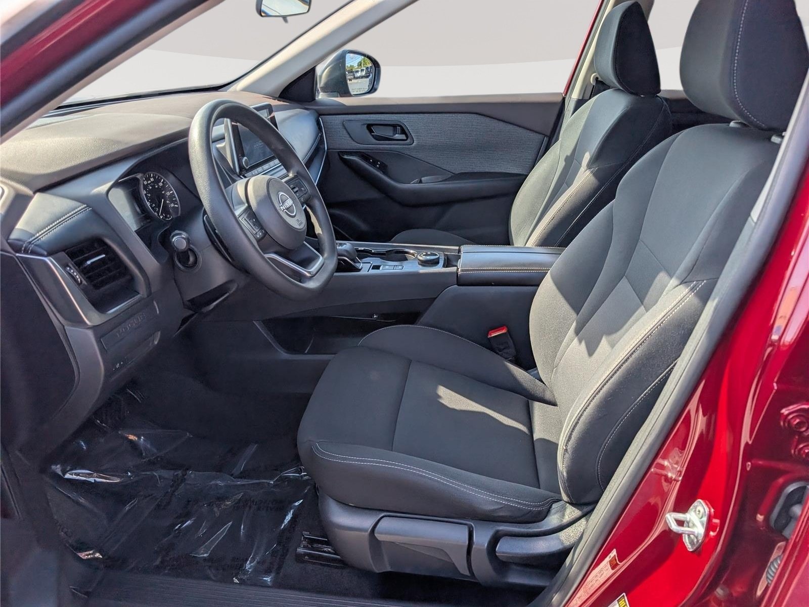 Used 2023 Nissan Rogue S AWD/4WD image 15