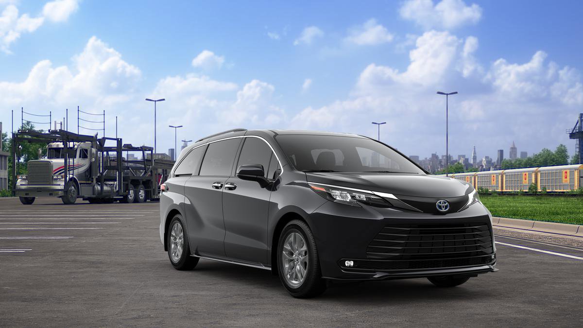 New 2025 Toyota Sienna XLE image 42
