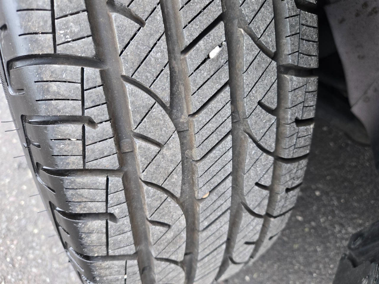 Used 2011 Ford Escape XLT w/ 202A Rapid Spec Order Code image 27