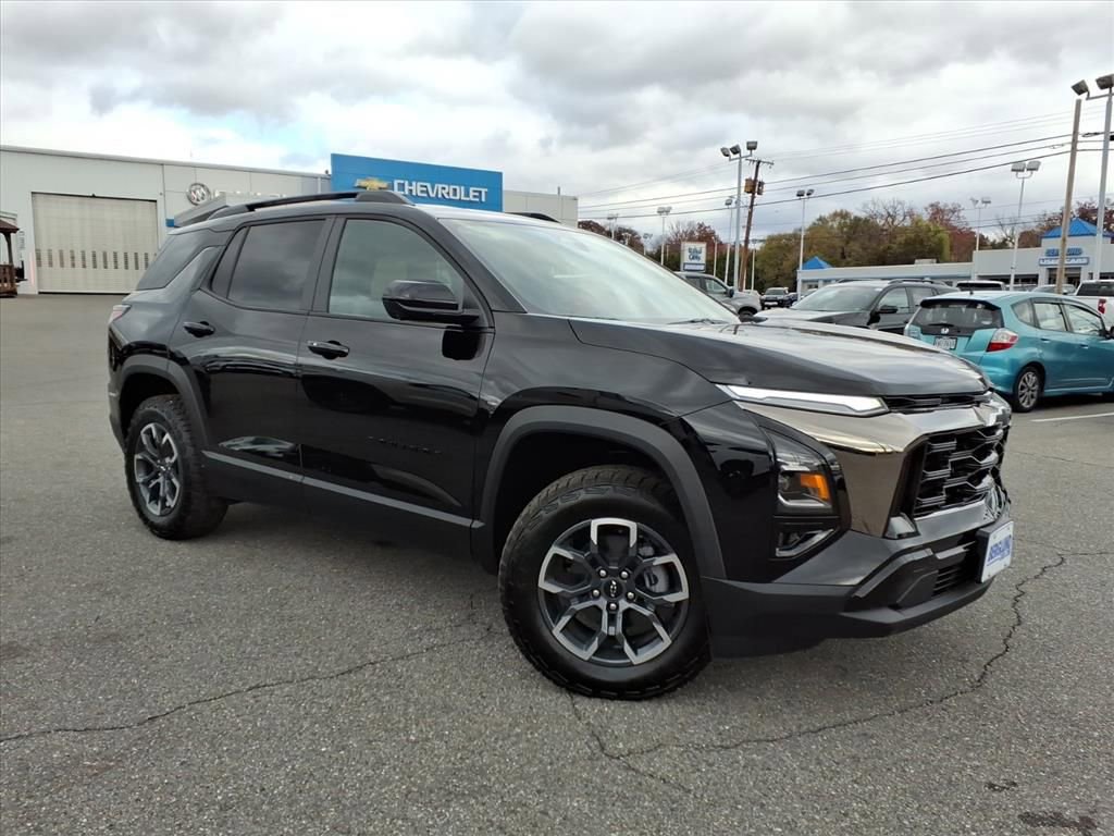 New 2026 Chevrolet Equinox ACTIV image 2