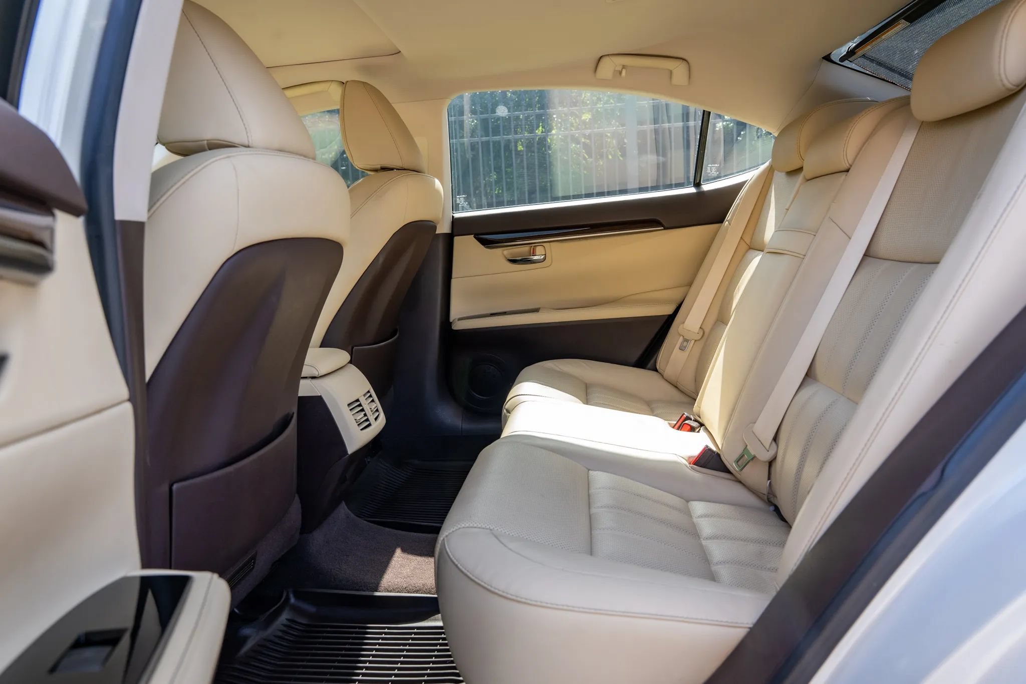 Used 2017 Lexus ES 350 w/ Luxury Package FWD image 14