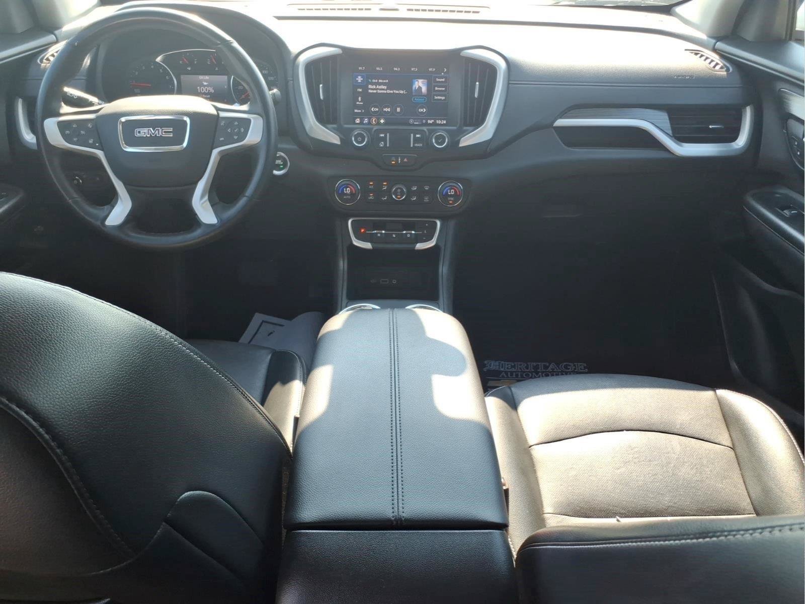 Used 2023 GMC Terrain SLT AWD/4WD image 14