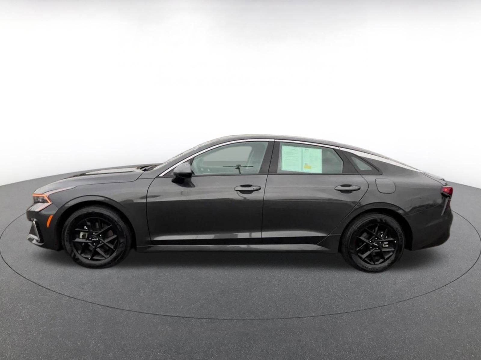 Used 2025 Kia K5 LXS image 9