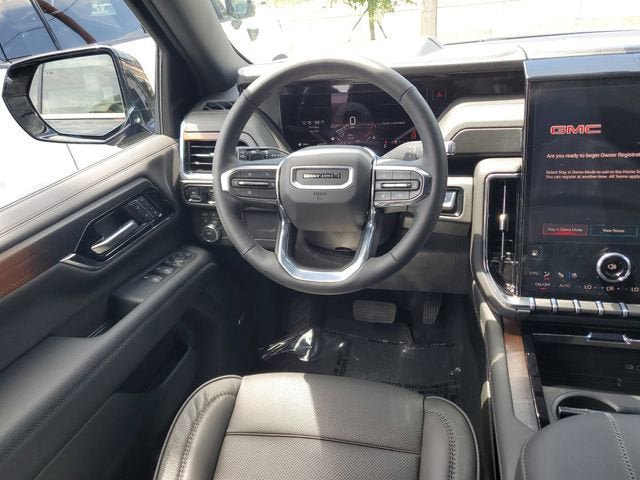 New 2026 GMC Yukon Denali w/ Sun & Power Step Package AWD/4WD image 13