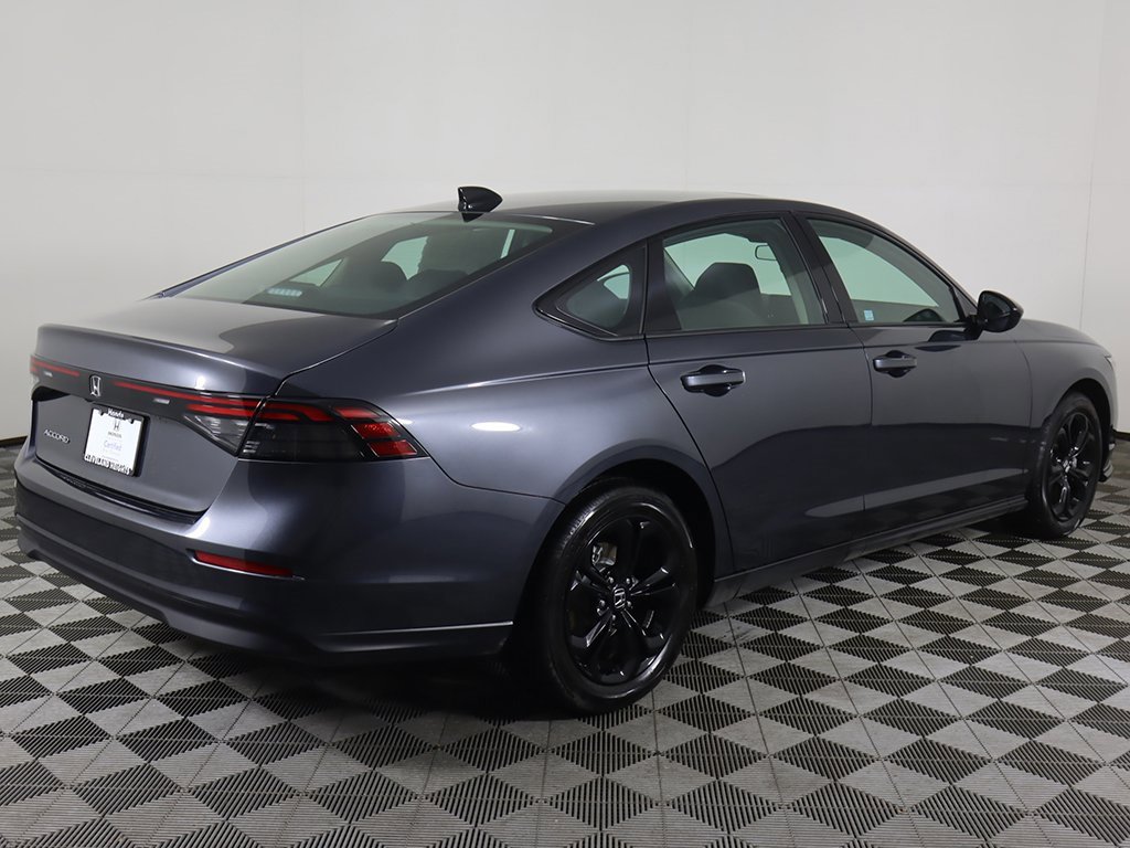 Certified 2025 Honda Accord SE image 10