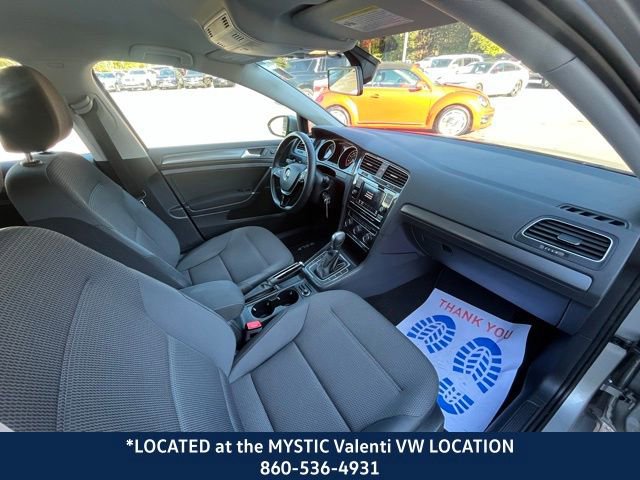 Used 2019 Volkswagen Golf S image 23