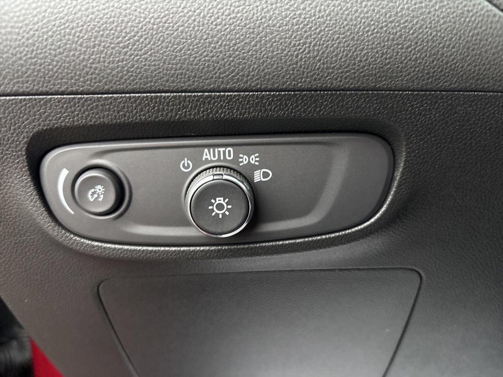 Used 2024 Buick Encore GX Sport Touring w/ Advanced Technology Package AWD/4WD image 25