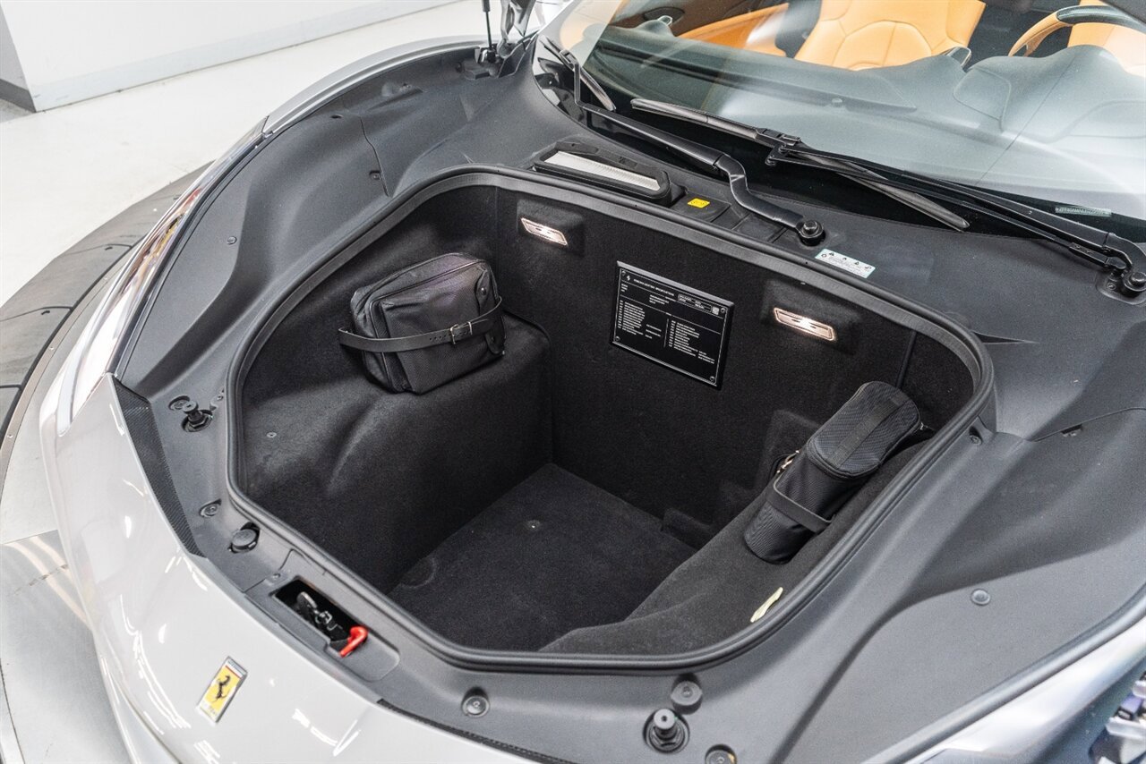 Used 2018 Ferrari 488 Spider image 33