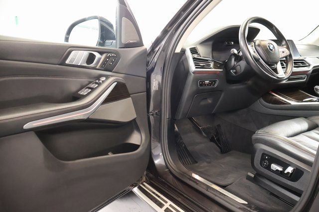 Used 2020 BMW X7 xDrive40i w/ Premium Package image 8