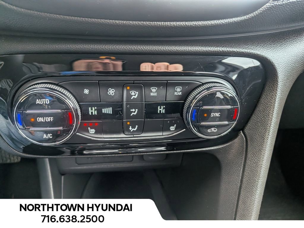 Used 2021 Buick Encore GX Select image 17