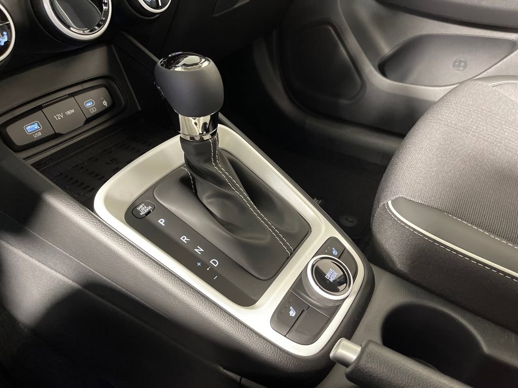 New 2026 Hyundai Venue SEL FWD image 19