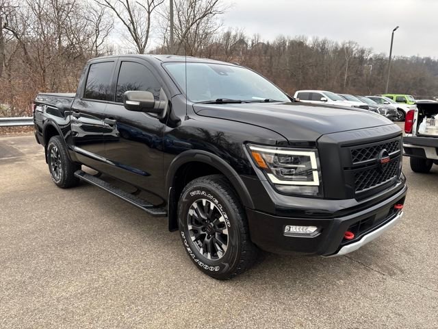 Used 2020 Nissan Titan PRO-4X image 7